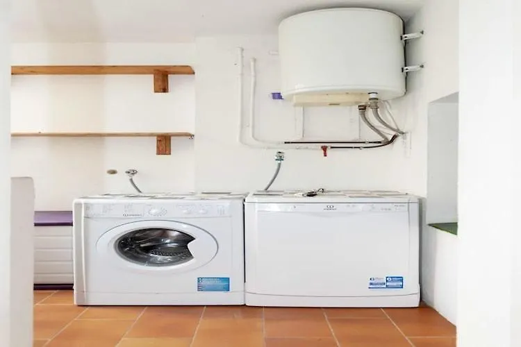 Comfortable And Spacious Apartment In Roses